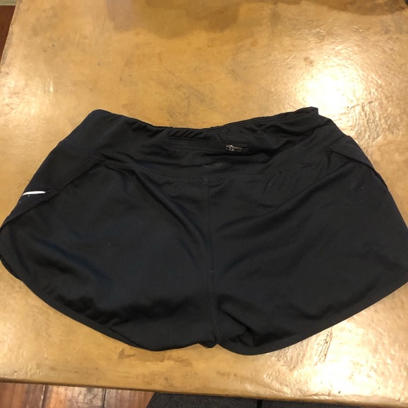 Running shorts - Picture 2 of 2